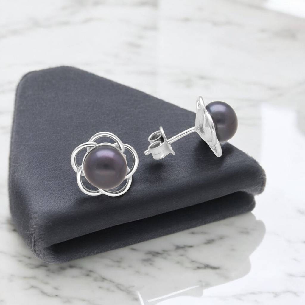 Jeevika 925 Silver Stud Earrings : JPMAY-22-123