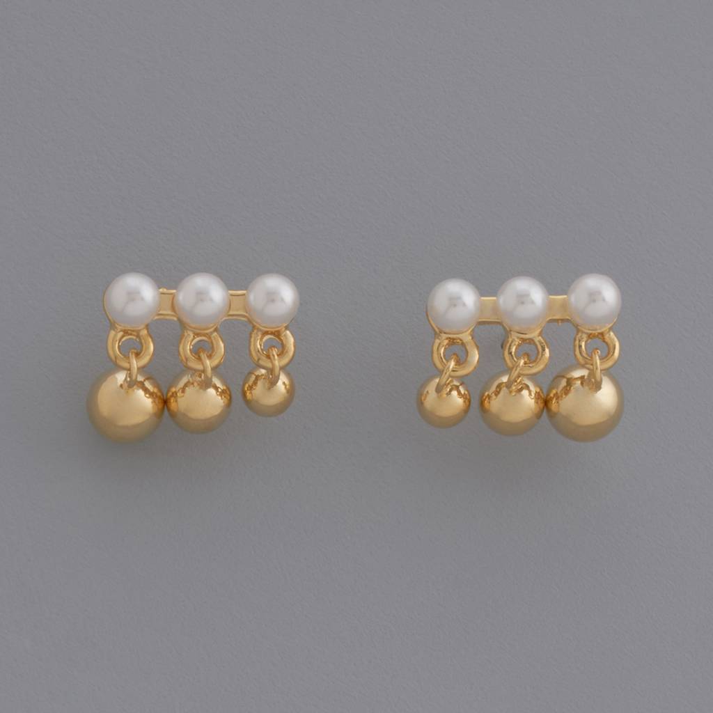 Kushal'S Fashion Jewellery Pearl Gold Plated Party Trendy Zircon Studs-164931 : 451638