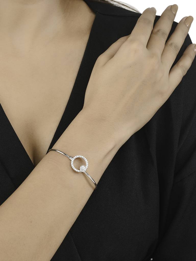 Sparkling Elegance Minimalist Round Cut Cz Adorned Rhodium Plated Brass Bracelet : 8905124472844