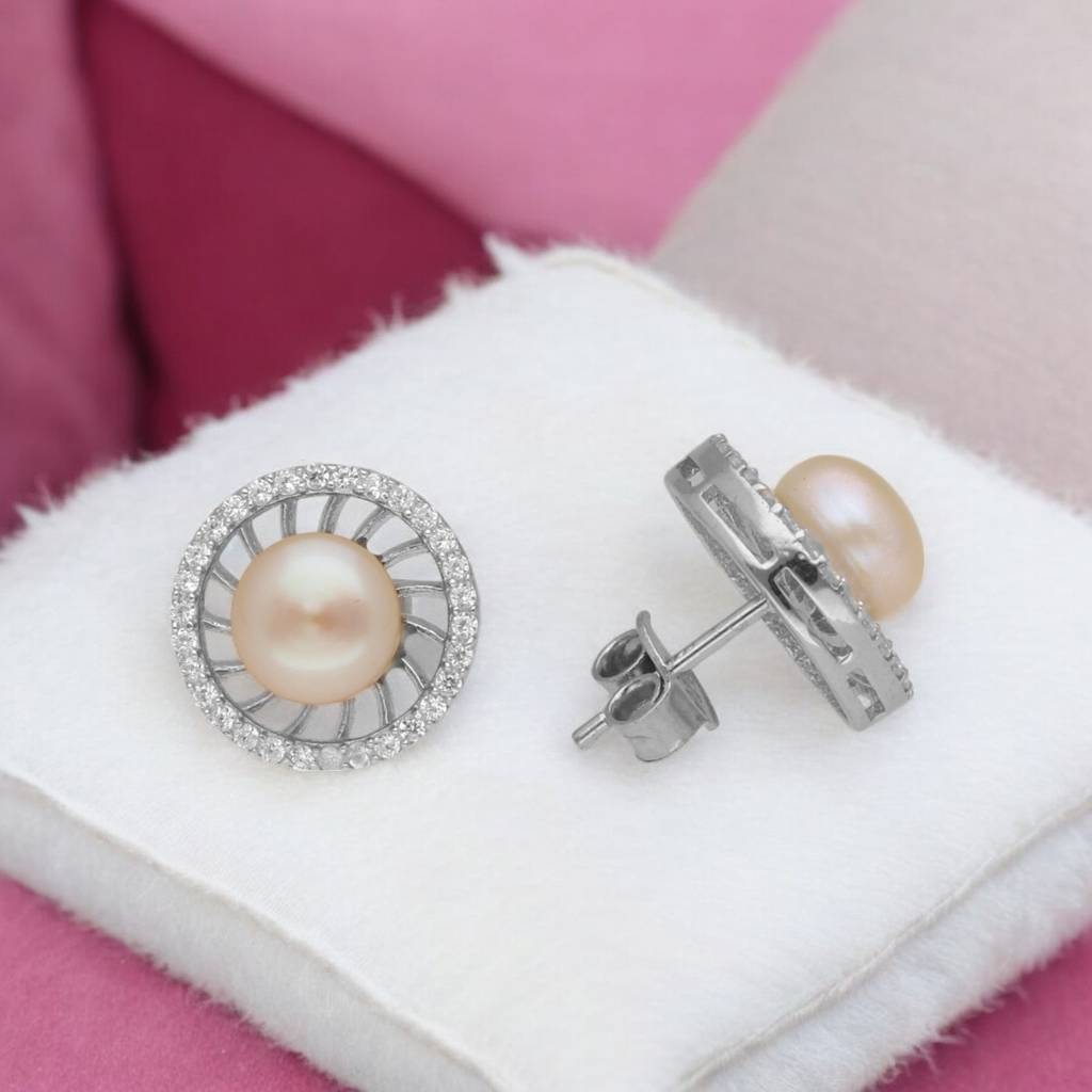 Queeni 925 Silver Stud Earrings : JPMAY-22-93