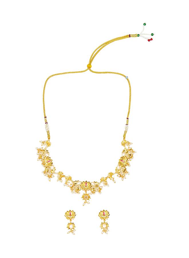 Apsara Faux Pearls Adorned Brass Lotus Motifs Gold Plated Jewellery Set : 8905124443813