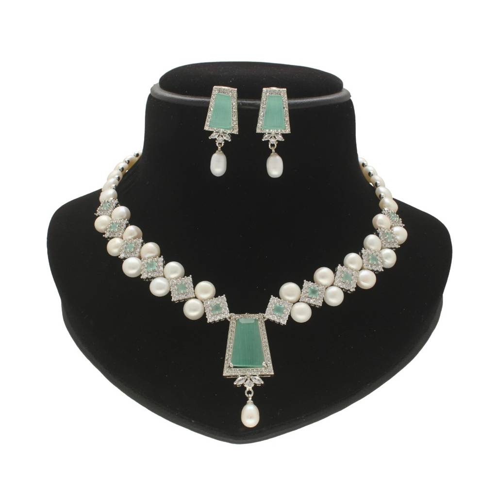 Symphony Pearl Necklace Set : JPFEB-24-022