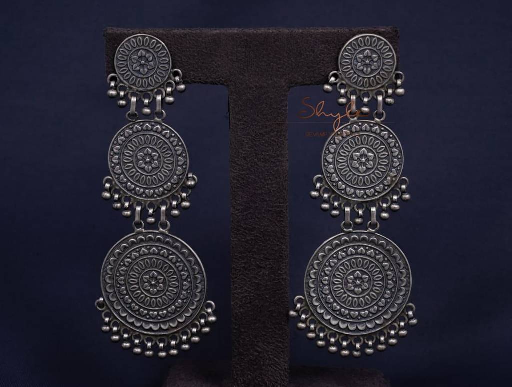 Anvaya Intricate Triple Layered Timeless Earrings : SE1635