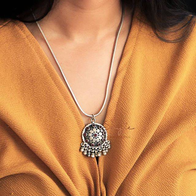 Moh Finely Carved Stone Studded Necklace : SE603-1-1-1-1-1-1-3-1-1-1-1