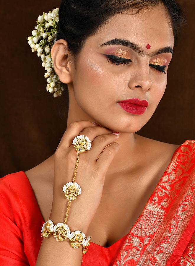 Aradhana Damini Haathphool : 8905124510676