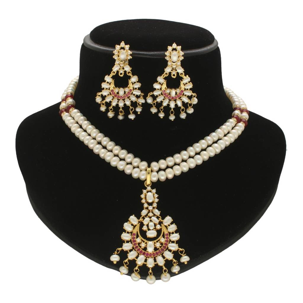 Ishir Glowing Pearl Necklace Set : JPSEP-24-014