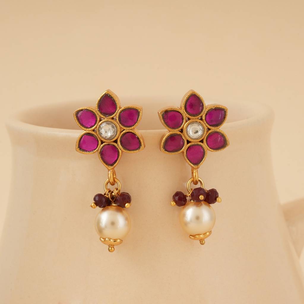 Shubharambh Goldplated Kundan Studs : SSE868