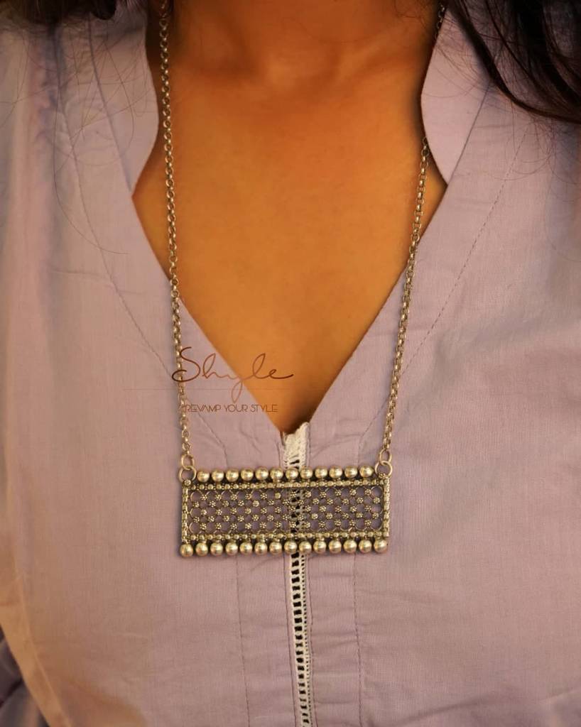 Tattva Flora Jali Statement Necklace Set : SN1143