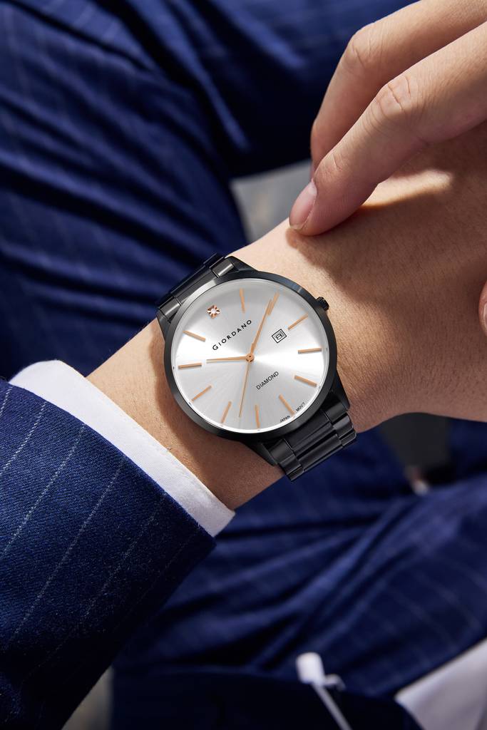 Giordano Classic Analog Watch For Men With Diamond Marked Dial And Stainless Steel Strap : GZ-50101-22