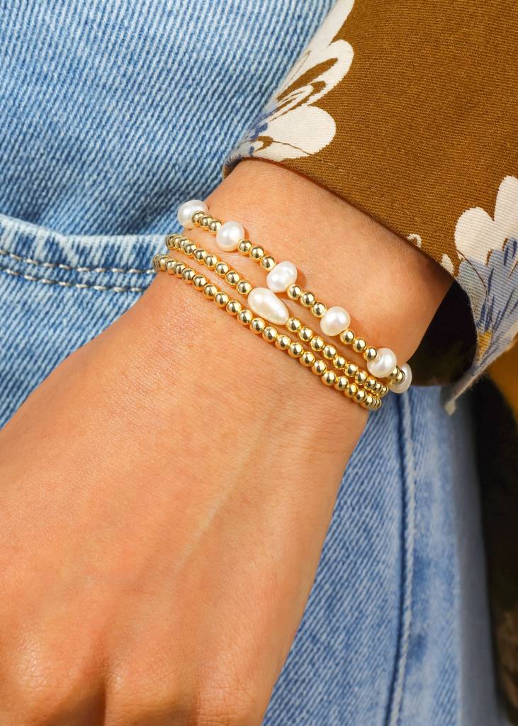 Feminine Energy & Intuition – The Soul Of Pearl Bracelets : AB10801