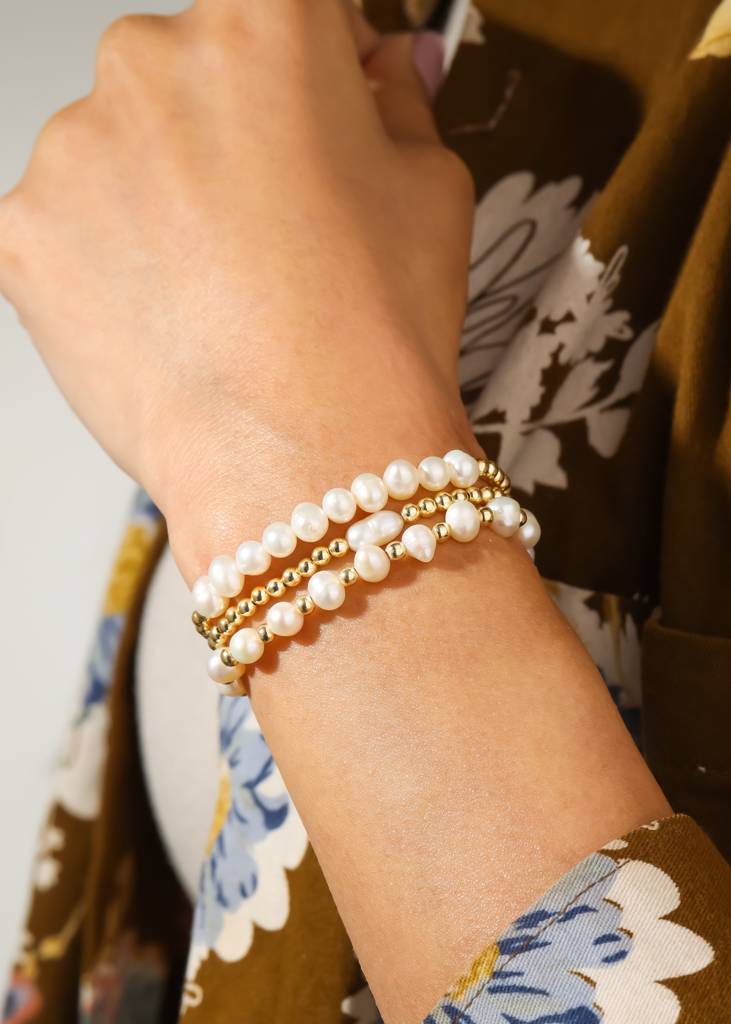 Gentle As The Moon, Strong As The Sea – Pearl Bracelet Set Of 3 : AB10803