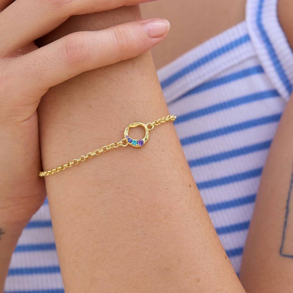 Natsumi Circle Charm Bracelet : ACB00239