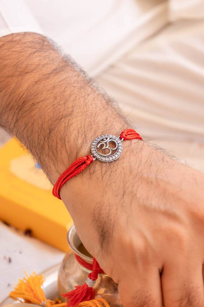 925 Sterling Silver Fine Om Rakhi : SRK5012-R-1