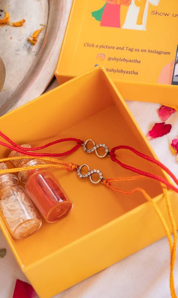925 Sterling Silver Infinity Knot Fine Rakhi : SRK50188-Y