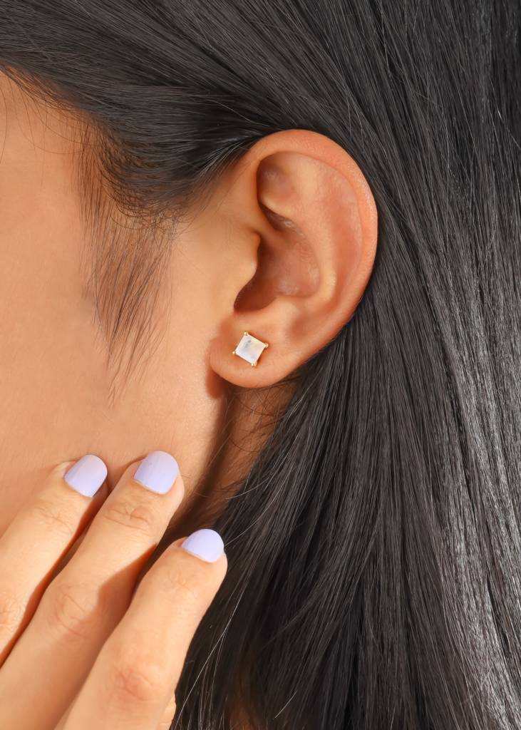 Feminine Power - Moonstone Studs : AE24717
