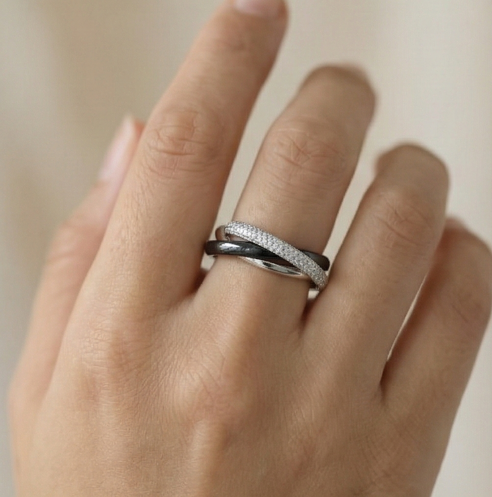 925 Sterling Silver Triple Interlocking Rolling Ring Jewellery With High Polish And Black Matte Finish For Women : AG0202-80