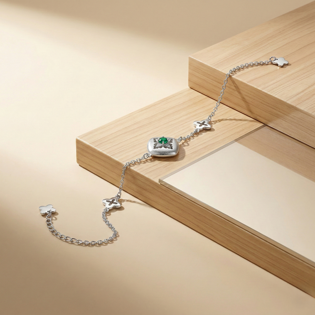 Luxe Collection - Geometric Emerald Green Centerpiece Chain Bracelet Jewellery For Women : AGBR0203004