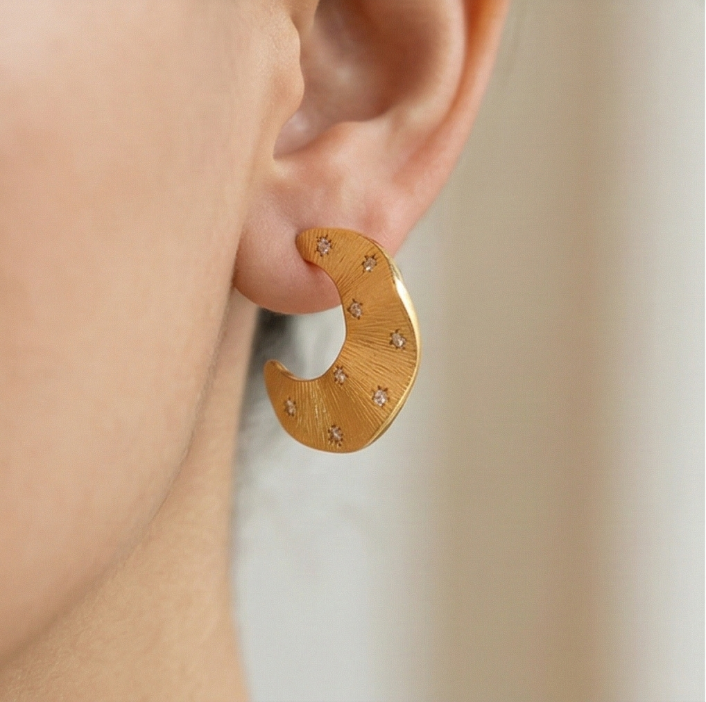 Luxe Collection - Gold Plated Textured Crescent Moon Earrings Bohemian Jewellery : AGER0203112