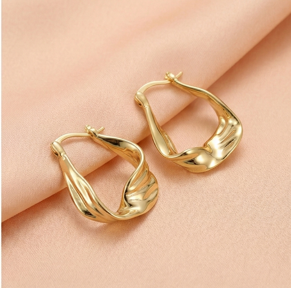 925 Sterling Silver Twisted Sculptural Hoop Earrings In Gold Finish Women'S Jewellery : AGk02026