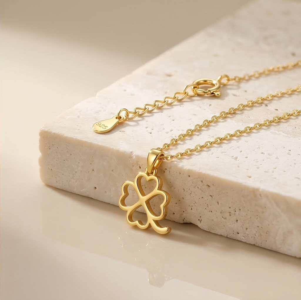 925 Sterling Silver Gold Plated Four Leaf Clover Pendant Necklace Jewellery For Women : AGkDK02129