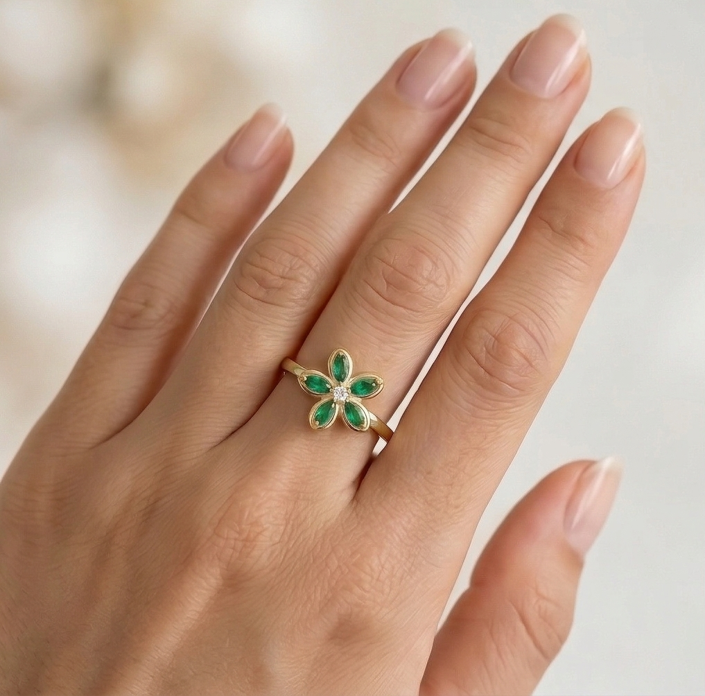 925 Sterling Silver Floral Ring Yellow Gold Finish Jewellery For Women : AGkLR02179-4