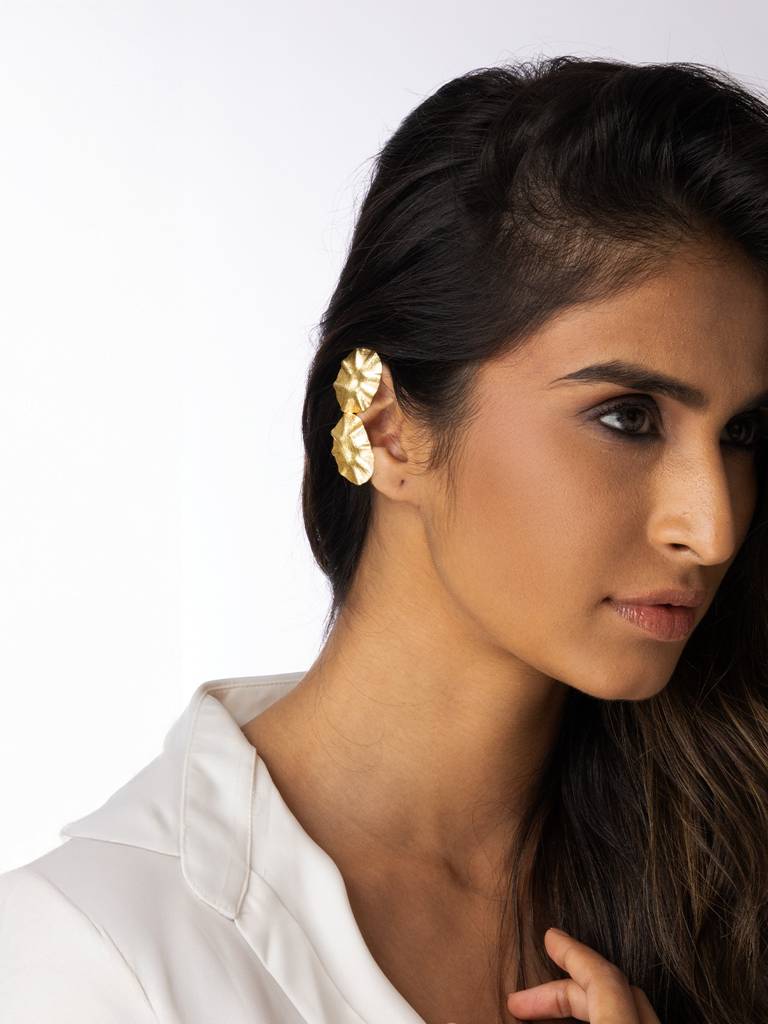 Gold Textured Earrings : AHA0105ER