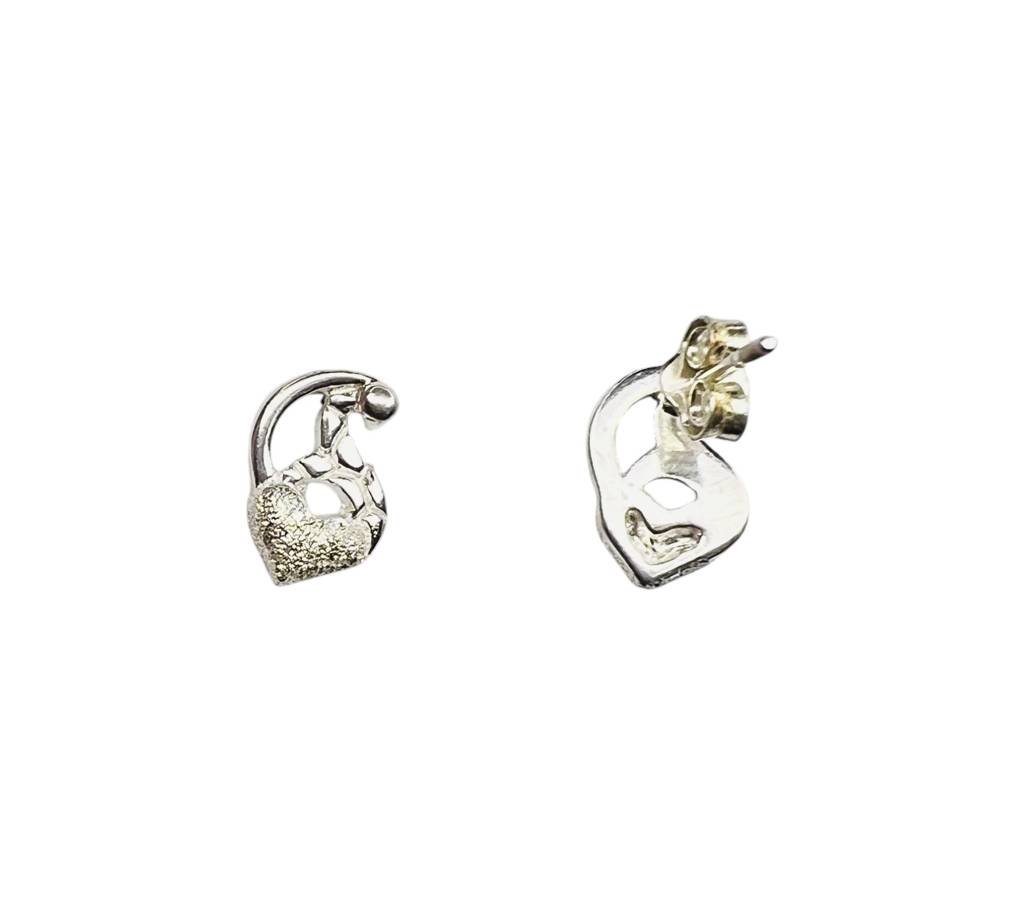 Glitter Heart Loop Silver Stud Earring : ARSSE587