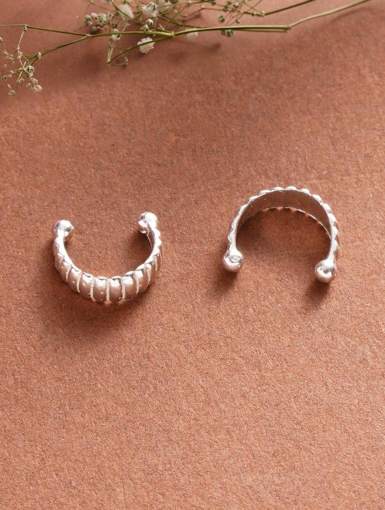 Ribbed Glow Pressing Bali Earrings : ARSSE744