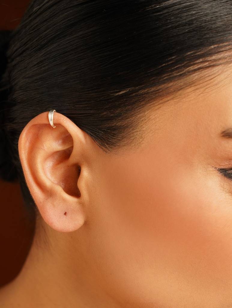 Shiny Line Pressing Bali Earrings : ARSSE753