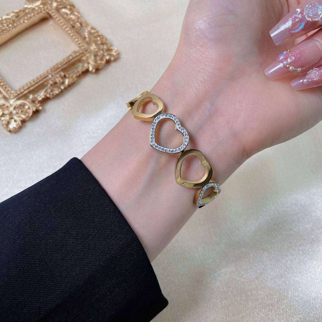Gold-Plated Heart Link Bracelet For Women | Crystal Accent Adjustable Bracelet : AST-BRA-0035