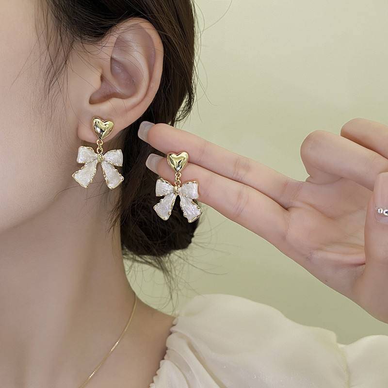 Heart & Bow Drop Earrings For Women : AST-EAR-0140
