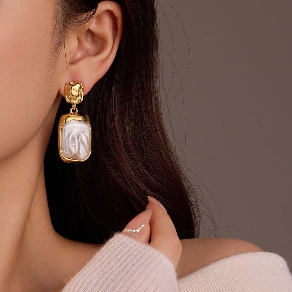Baroque Pearl Drop Earrings With Gold Finish : AST-EAR-0142