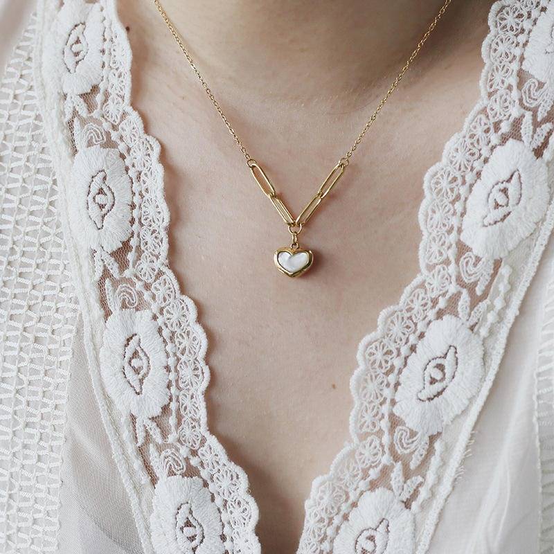Gold-Plated Heart Pendant Necklace For Women | Paperclip Chain Necklace With Shell Heart Charm : AST-NEK-0044
