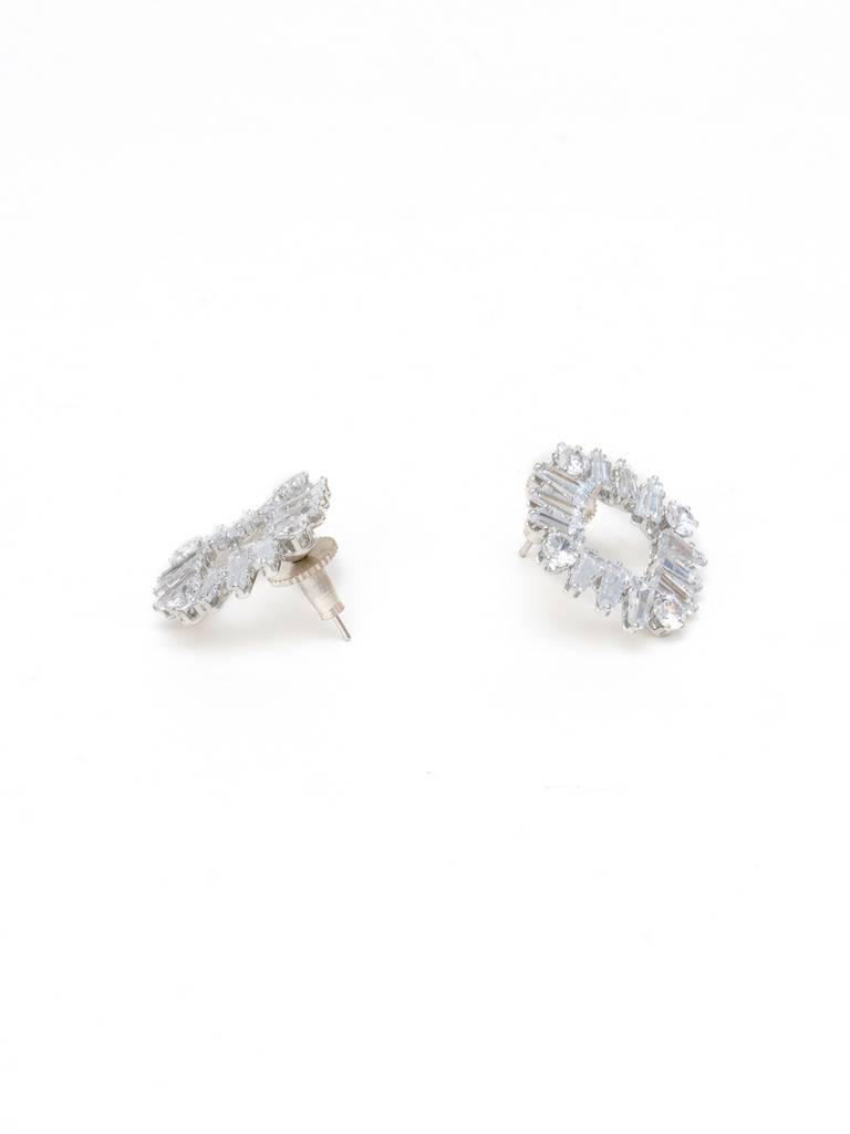 White Crystal Stone Studs : RRAUG23-40