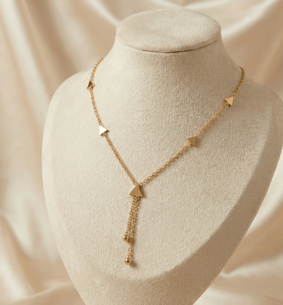 Geometric Triangle Charm Lariat Necklace – Gold Tone Minimalist Drop Chain : AV-NEC-LAR-DRP-0156