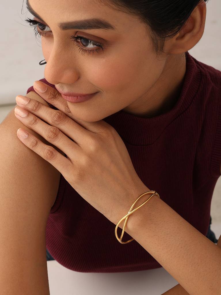 Criss Cross Flash Bangle Bracelet : BG11141951X58MQMFG