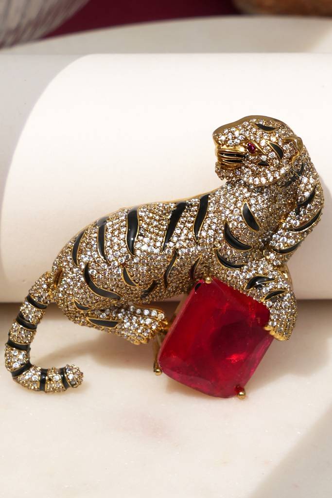Jaguar Royale Brooch : BP-BR-908