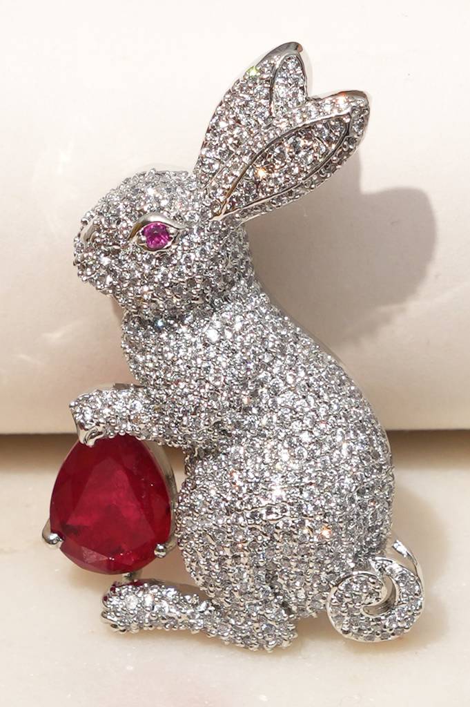 Bunny Bliss Brooch : BP-BR-925