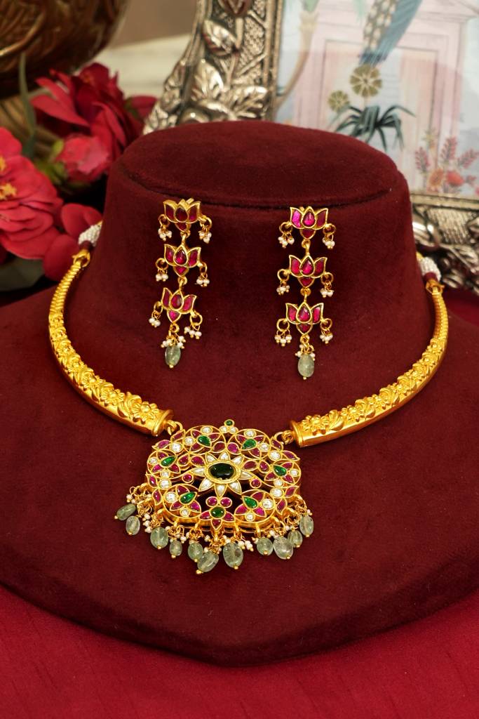 Royal Temple Treasure Jadau Hasli : BP-NK-1028