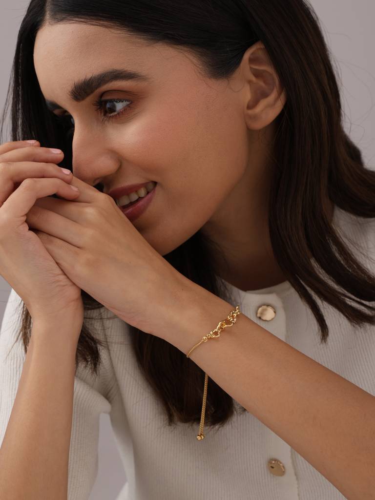 Amara Intertwined Hearts Adjustable Gold Bracelet : BR109076QMFG