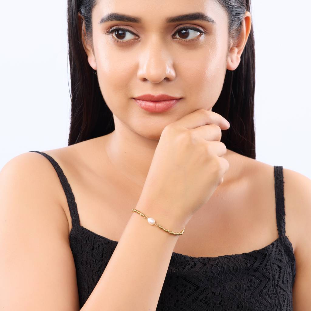Pearl Bean Chain Heart Accent Bracelet : BR90