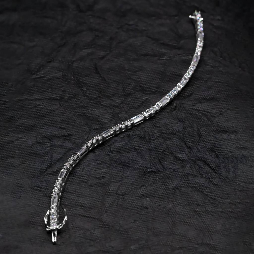 Baguette Diamond Cut Tennis Bracelet : BRS05100