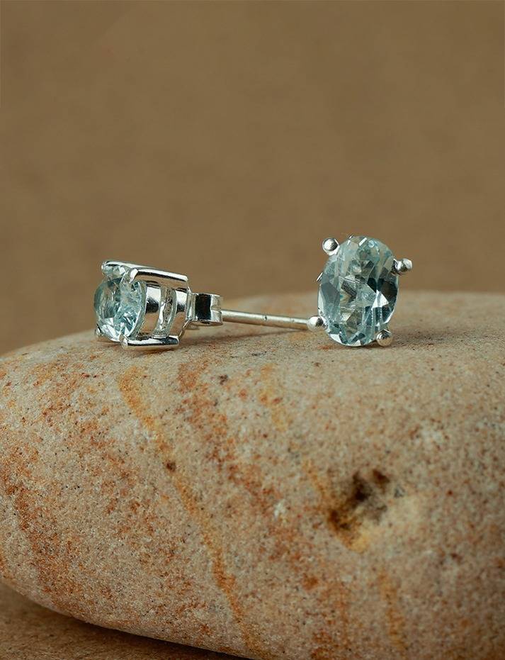 92.5 Silver Cubic Zirconia Cut-Stone Studs : BS022