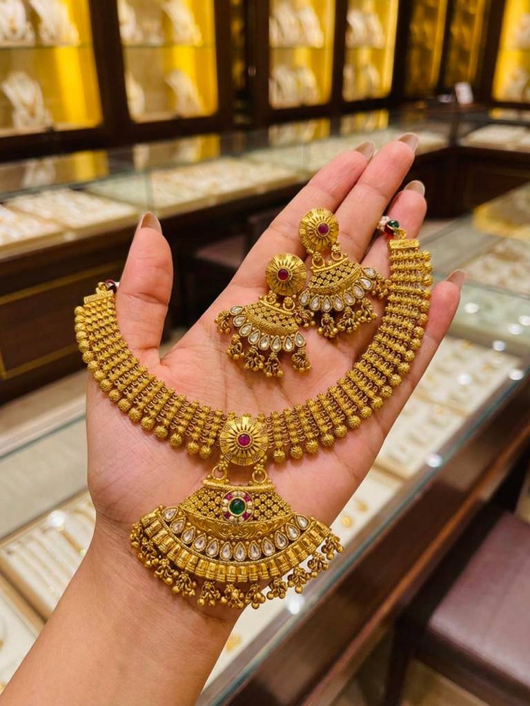 Antique Gold Plated Temple Necklace Set With Statement Pendant & Earrings : BV-RMD-RJT-914508-D3095