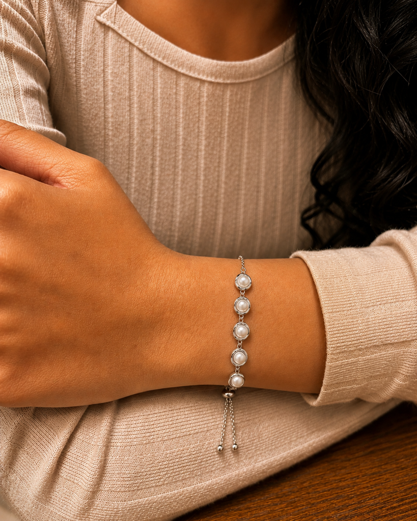 Pearl Orbit Bracelet : B326