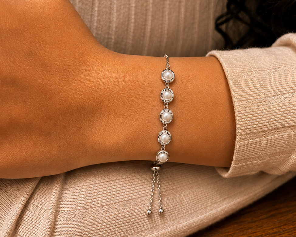 Pearl Orbit Bracelet : B326