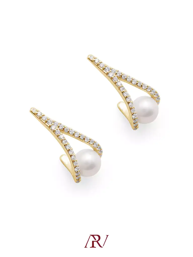 Claw Pearl Earrings : ARV-ER-042