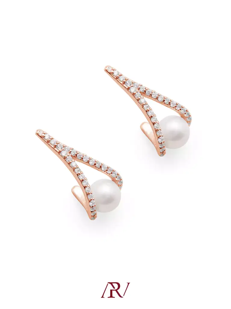 Claw Pearl Earrings : ARV-ER-042