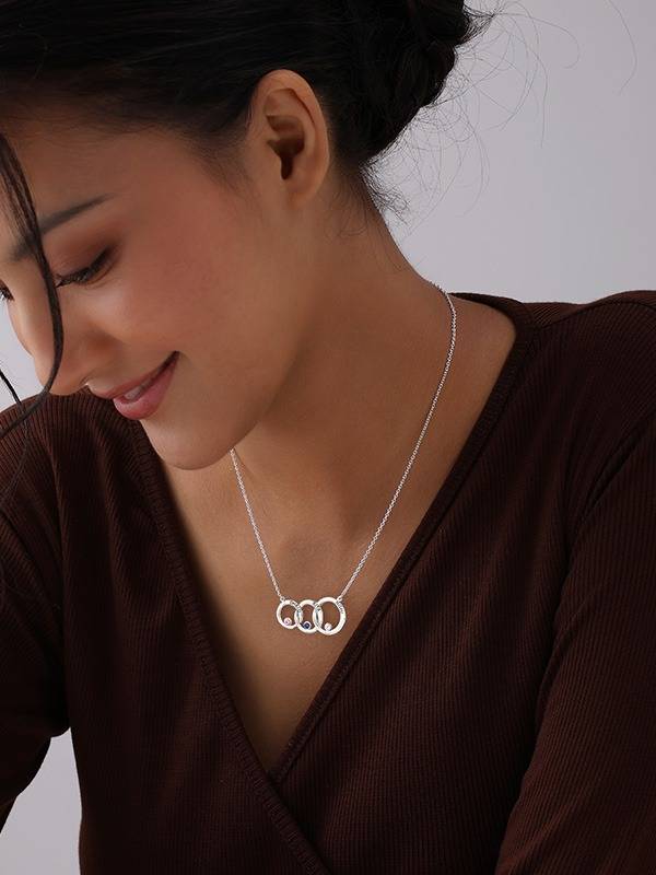 Personalized Family Circle Name Necklace : CNK49RH