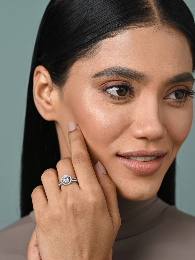 Clara 925 Silver Swiss Zircon Platinum Plated Adjustable Frida Statement Solitaire Finger Ring : CSFR81